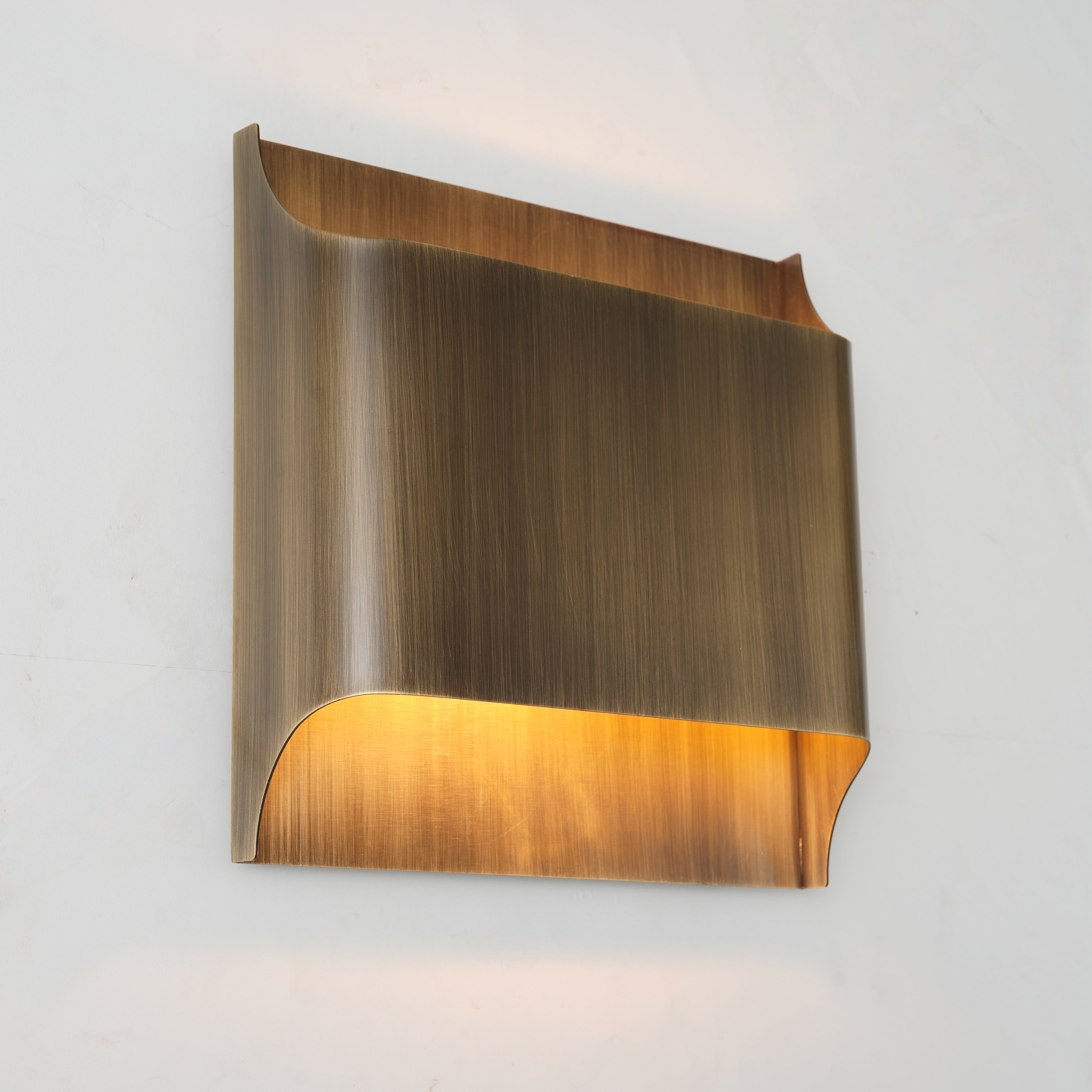 Kesesu Mechanic Brass Wall Sconce