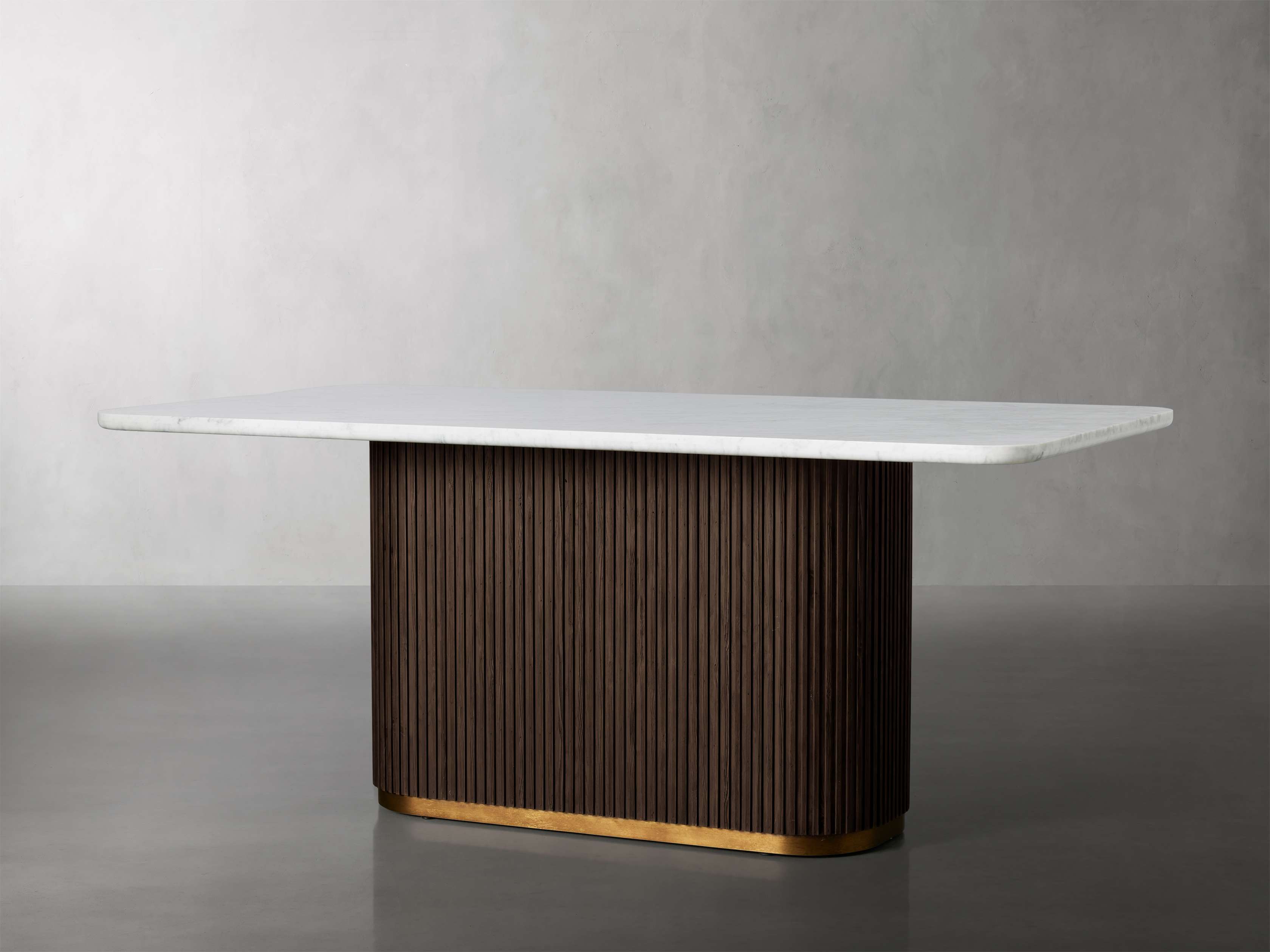 Finnley Dining Table