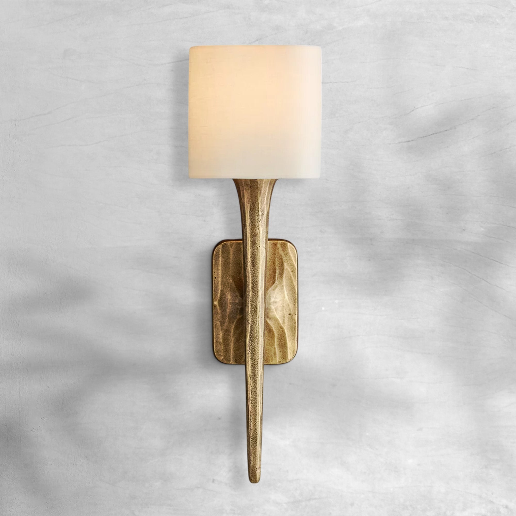 Thaddeas Shaded Wall Sconce