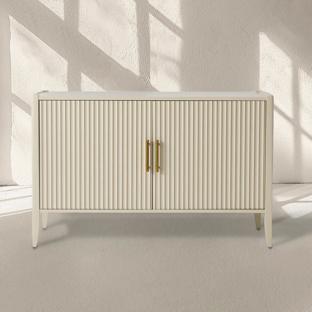 Louis Media Console