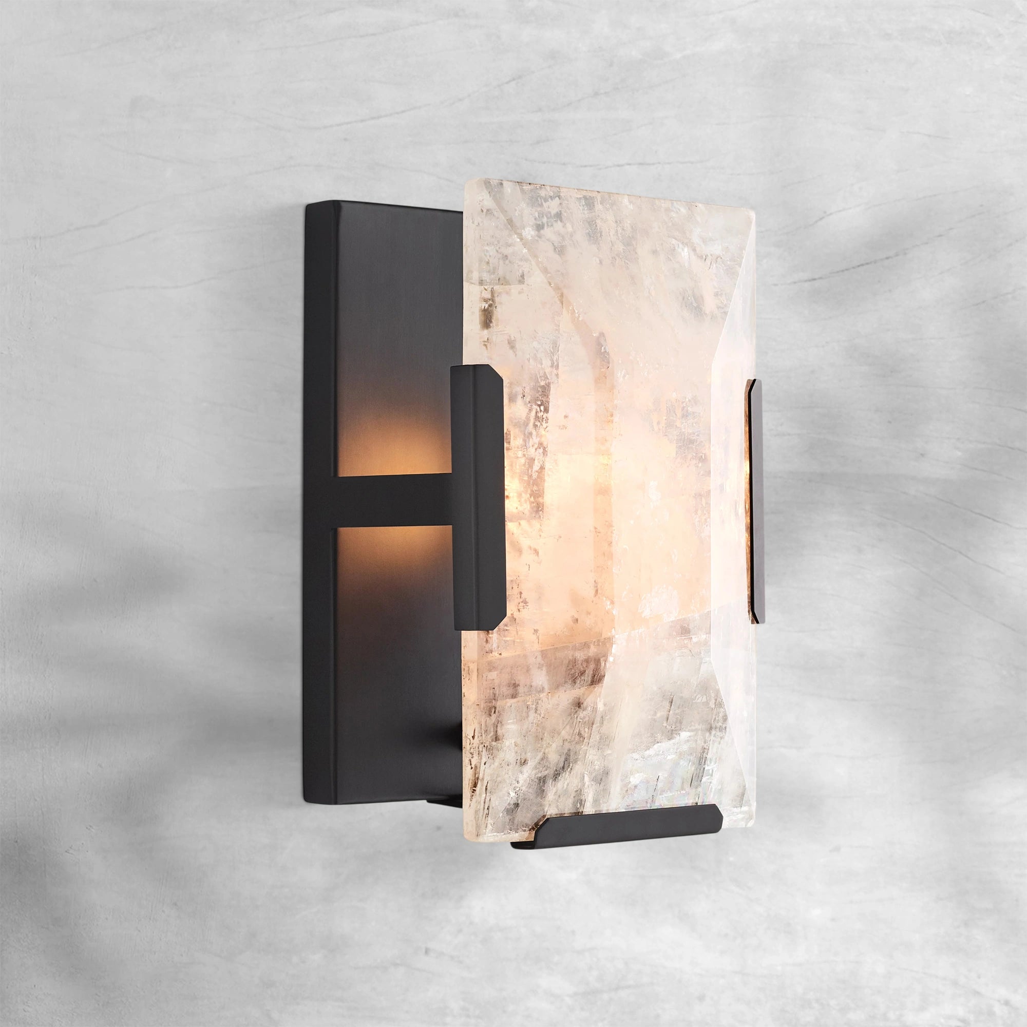 Harlew Calcite Sconce
