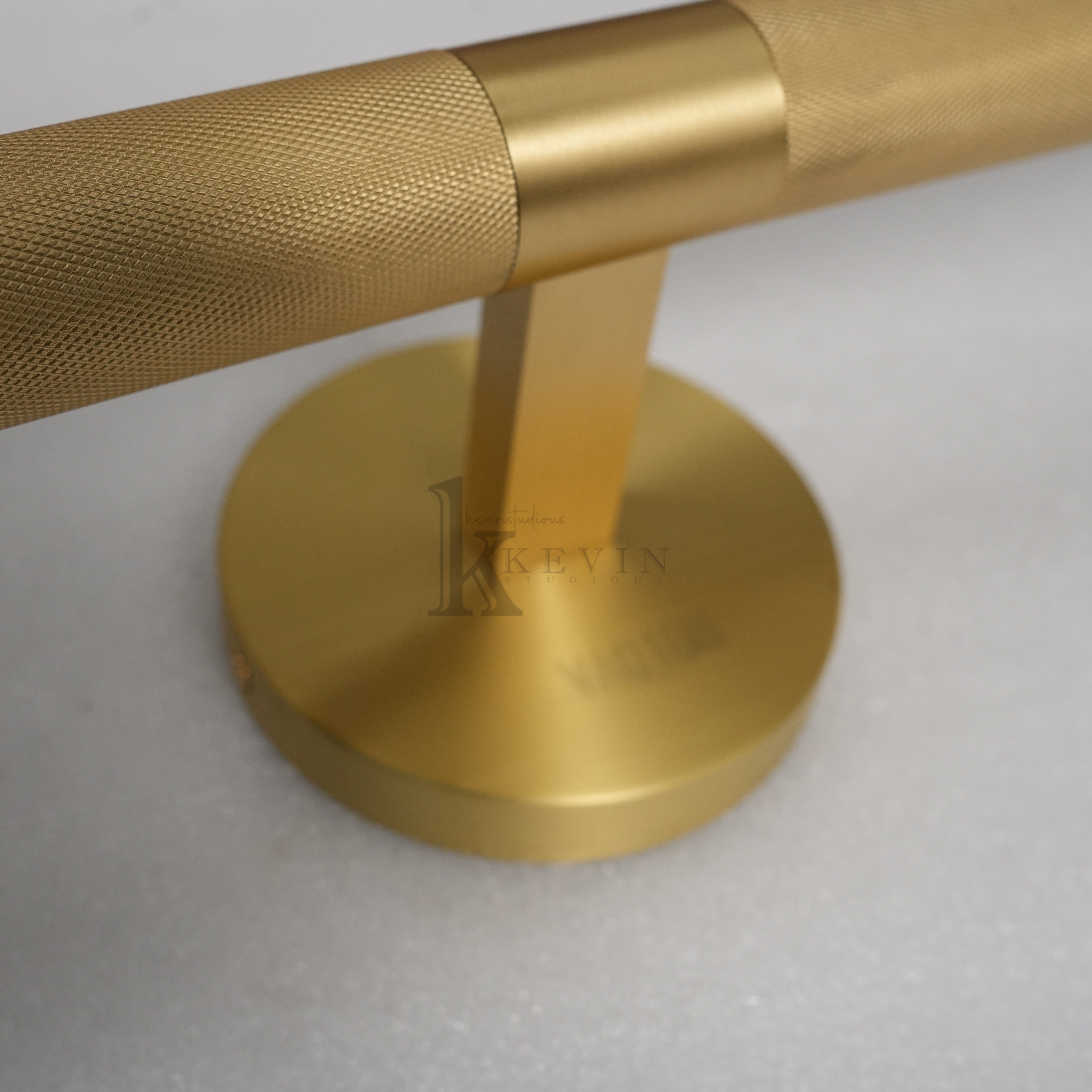 Amph Cylindrical Picture Light
